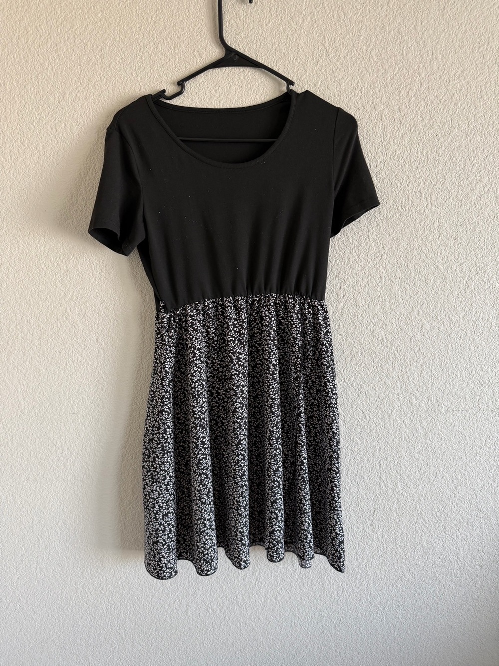 Black Short Sleeve Floral Skater Dress